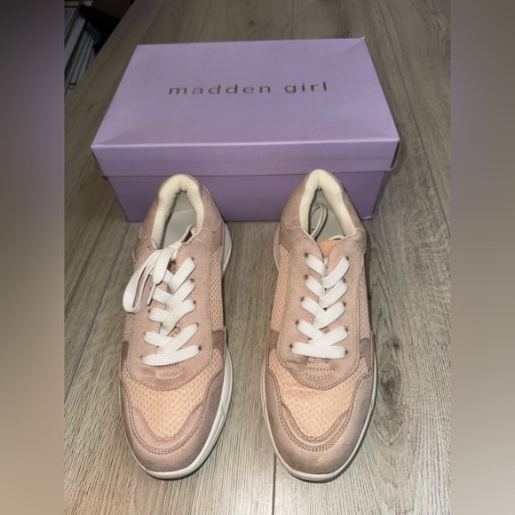 Madden Girl burrel blush Women's Pink Sneakers shoes - Picture 2 of 3